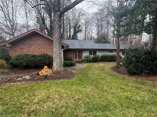 2204 Ledford Rd, Greensboro, NC 27406