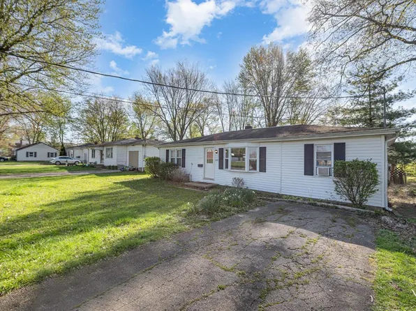 275 S High St, Williamsburg, OH 45176