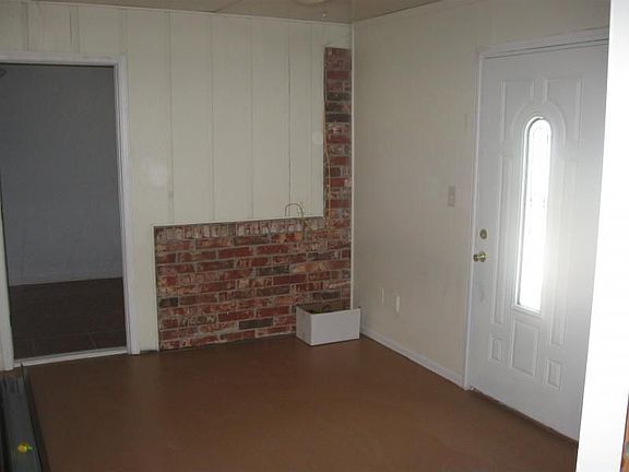2nd image of 577 Clermont Ave S