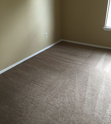 2nd image of 2706 Guilford Cv