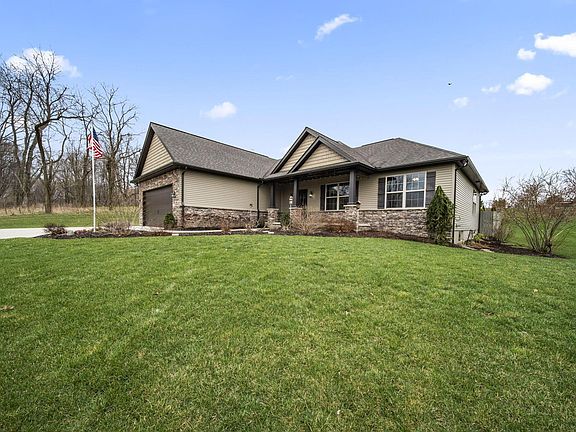 4th image of 19700 Canada Rd