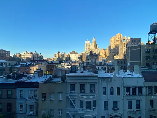 Rented by Compass | media 4