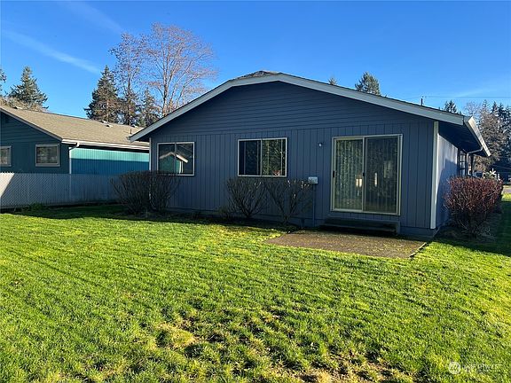 3rd image of 9027 Lawndale Avenue SW