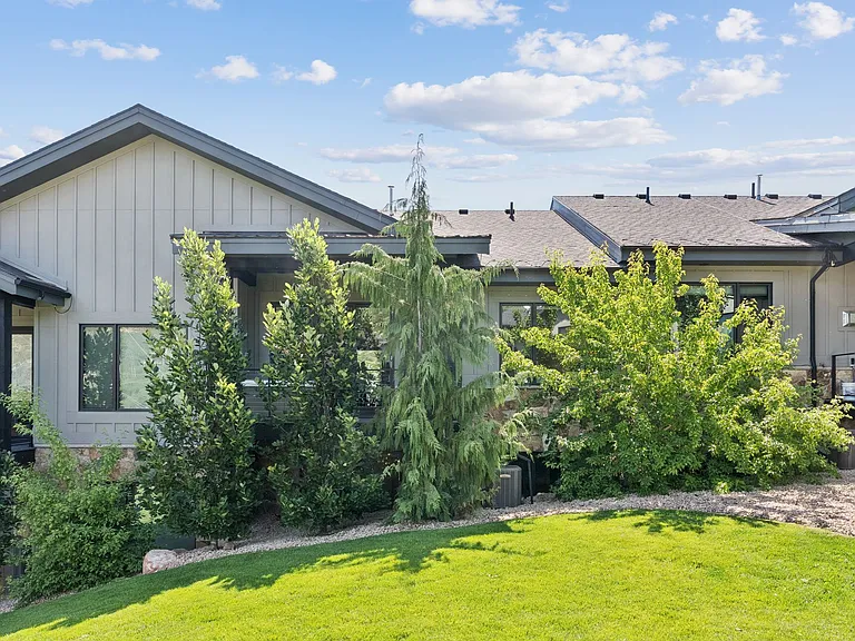4313 Holly Frost Ct — Photo 42