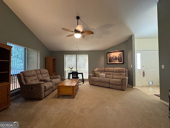 4th image of 505 Willow Way