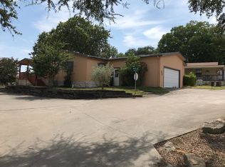 304 Silver Oak St, Ingram, TX 78025