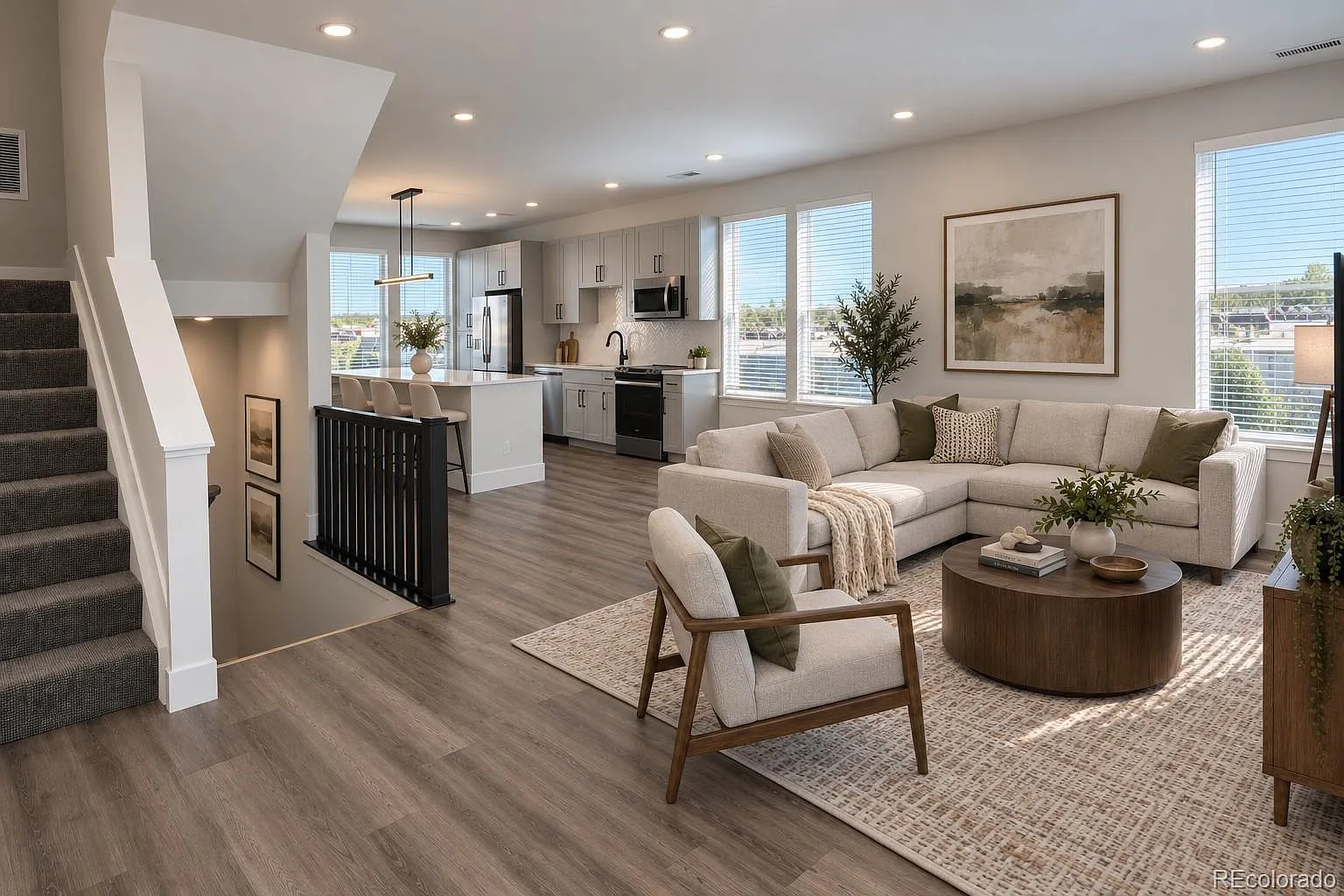 2 bed, 2.0 bath, 1395 sqft, $3,310 — Photo 3