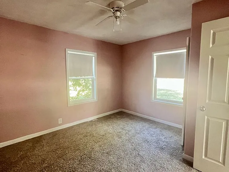 903 Anna Ave — Photo 6