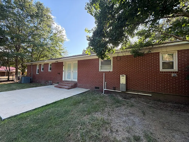 118 Sandy Way — Photo 17