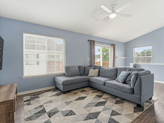 2nd image of 696 Fieldcrest Dr Unit C