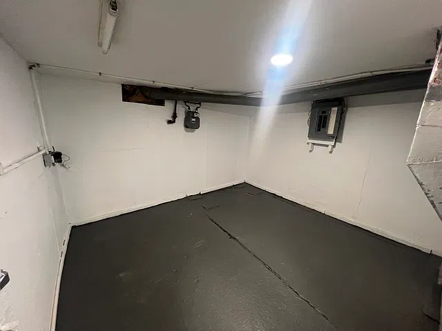 3 bed, 784 sqft, $1,595 — Photo 4
