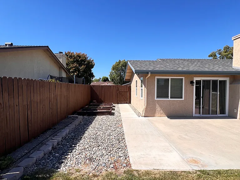 3293 Oak Knoll Dr — Photo 21
