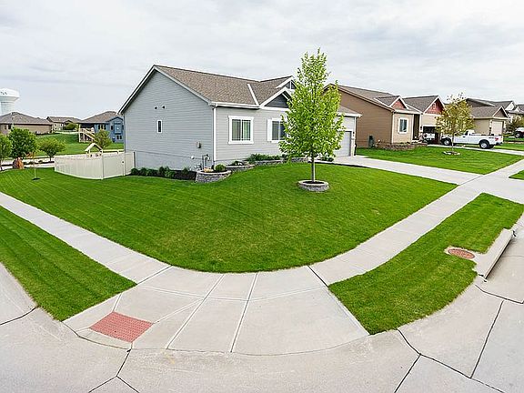 2nd image of 21303 Flagstone Dr