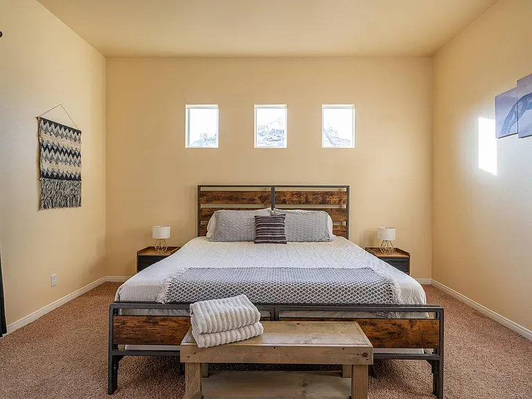4980 Surrey Ct — Photo 29