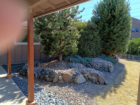 1620 26th St, Florence, OR 97439