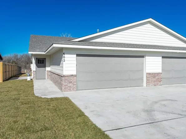 602 Briarbrook Ln, Valley Center, KS 67147