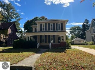 343 W Slosson Ave, Reed City, MI 49677