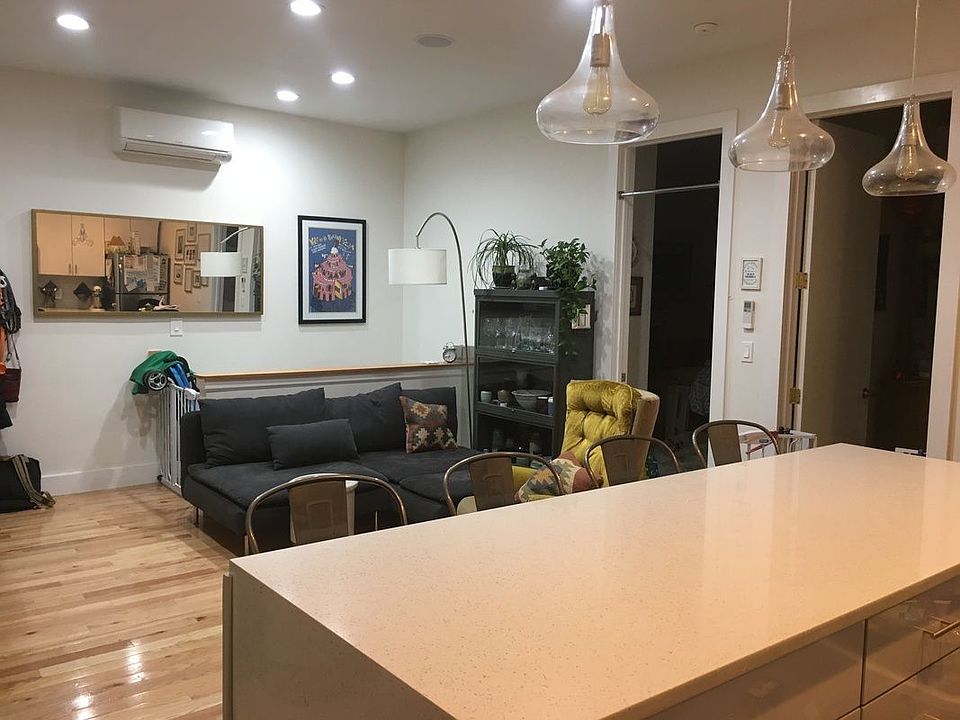 1st image of 211 Nassau Ave Ste A