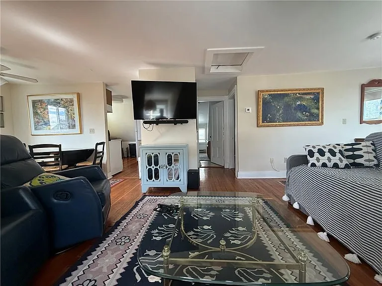 28 Calvert St #3 — Photo 7