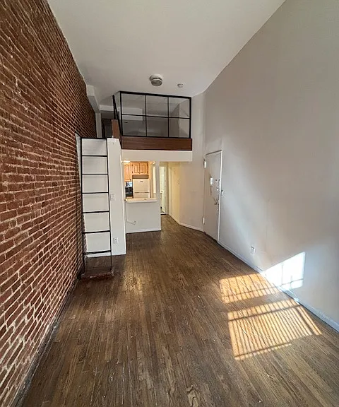 327 E 92nd St #1D — Photo 2