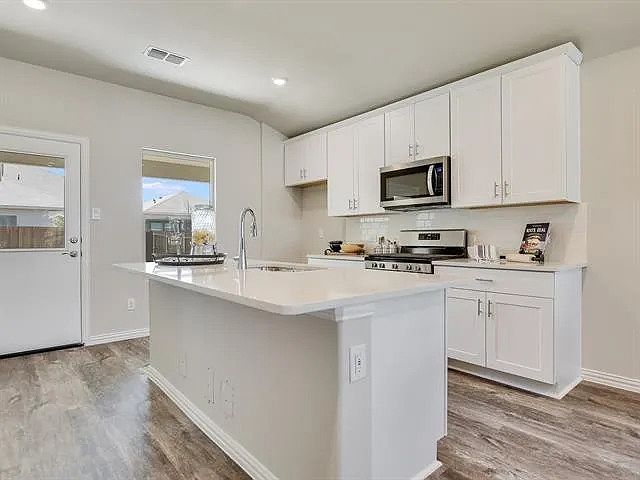 1st image of 6320 Armadillo Ct