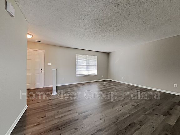 2nd image of 7152 Dublin Ln