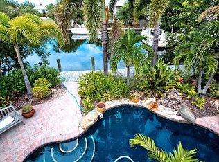 526 Bayview Pl, Anna Maria, FL 34216