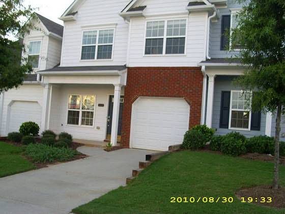 1st image of 2420 Suwanee Pointe Dr