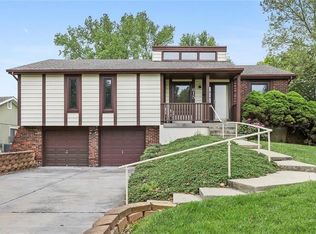 615 W Sunrise Dr, Belton, MO 64012