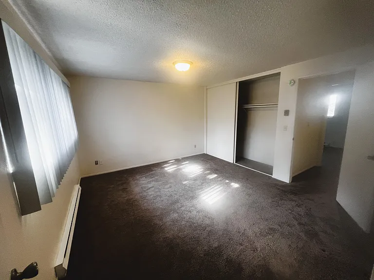8753 SE Flavel St #8753 — Photo 4