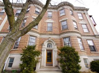 207 Hamilton St APT 1, Evanston, IL 60202