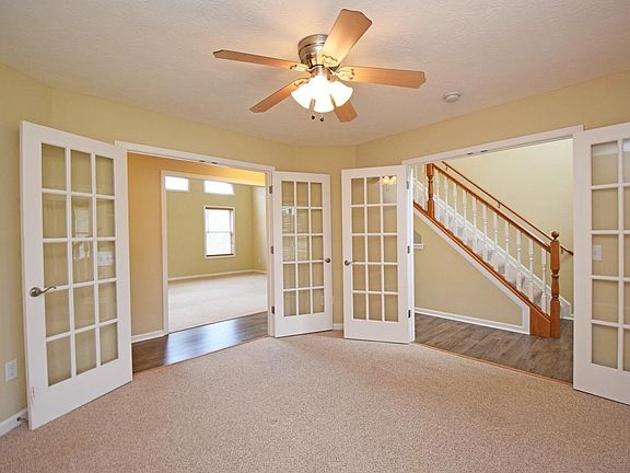 3rd image of 4620 Amelia Dr