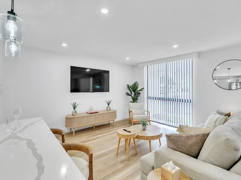 3930 University Center Dr — Photo 6