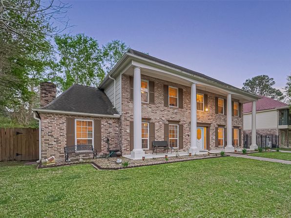 5511 Foresthaven Dr, Houston, TX 77066