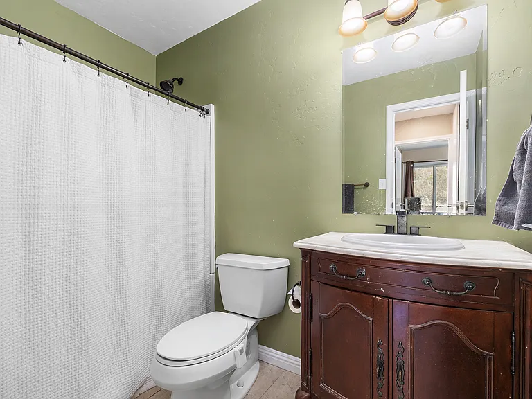 5371 Swarthmore St — Photo 16