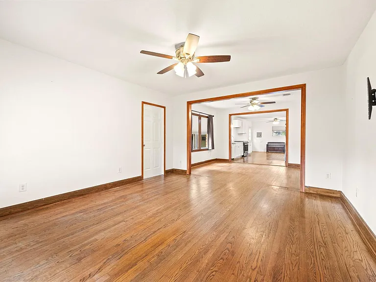 315 English St — Photo 4