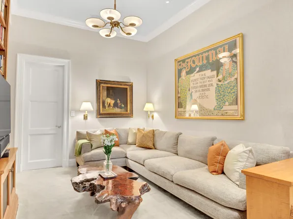 7 Beekman Place image 12 of 20