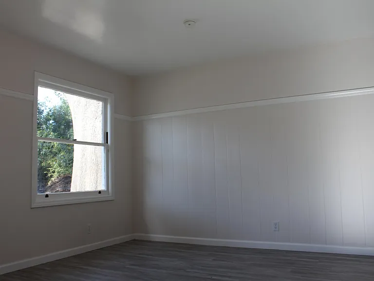 4724 3/8 Forman Ave — Photo 10