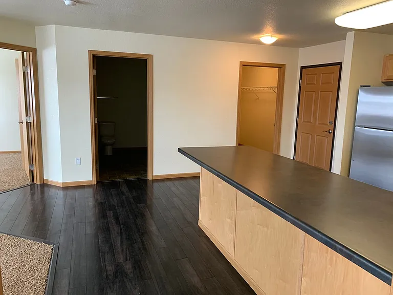 West Lake II Apartments — Photo 73