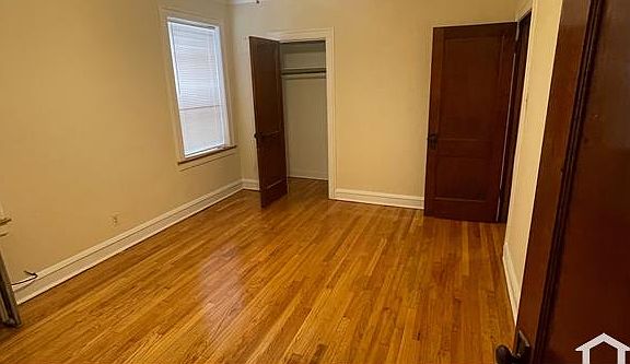 3rd image of 8842 S Kenwood Ave APT 2