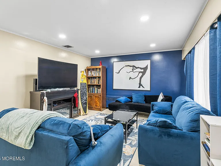 128 Beechwood Ave — Photo 4