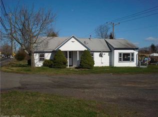 296 E Main St, Clinton, CT 06413