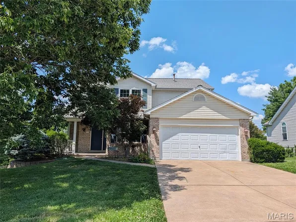 14 Spring Time Ct, Saint Charles, MO 63303