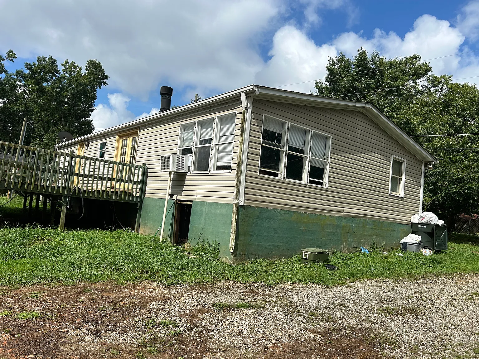 3 bed, 1568 sqft, $1,800 — Photo 2