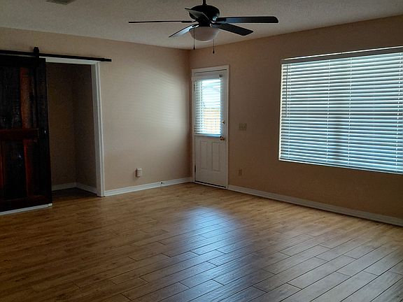 3rd image of 6630 Suwanee Rd