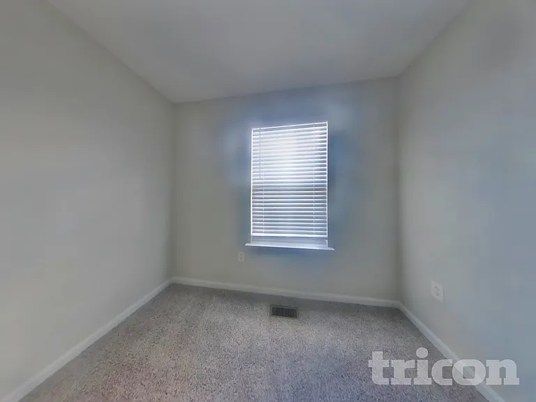 10930 W Point Pl — Photo 8