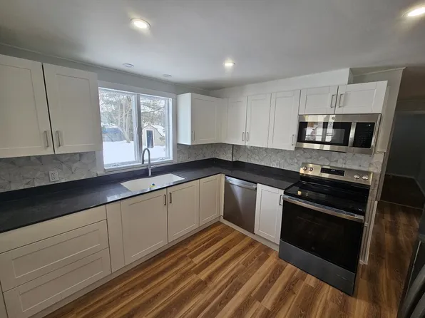 113 Lexington St, Springfield, MA 01107