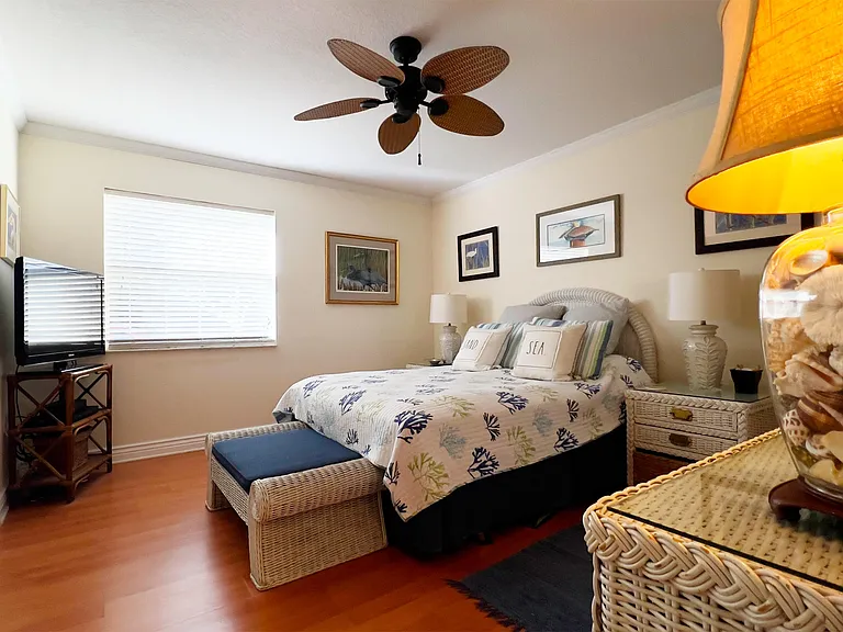 3541 NE Ocean Blvd #15 — Photo 24