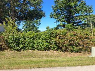 3215 Mill St, Saint Clair, ON N0P 2R0