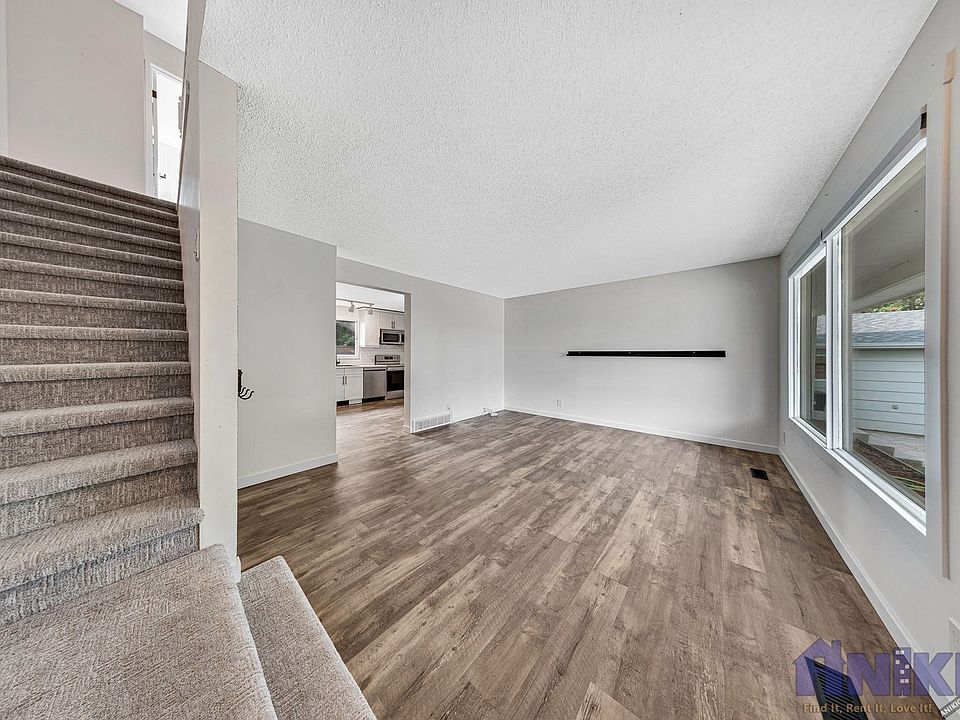 786 Lenore Dr, Saskatoon, SK S7K 6A8 Zillow